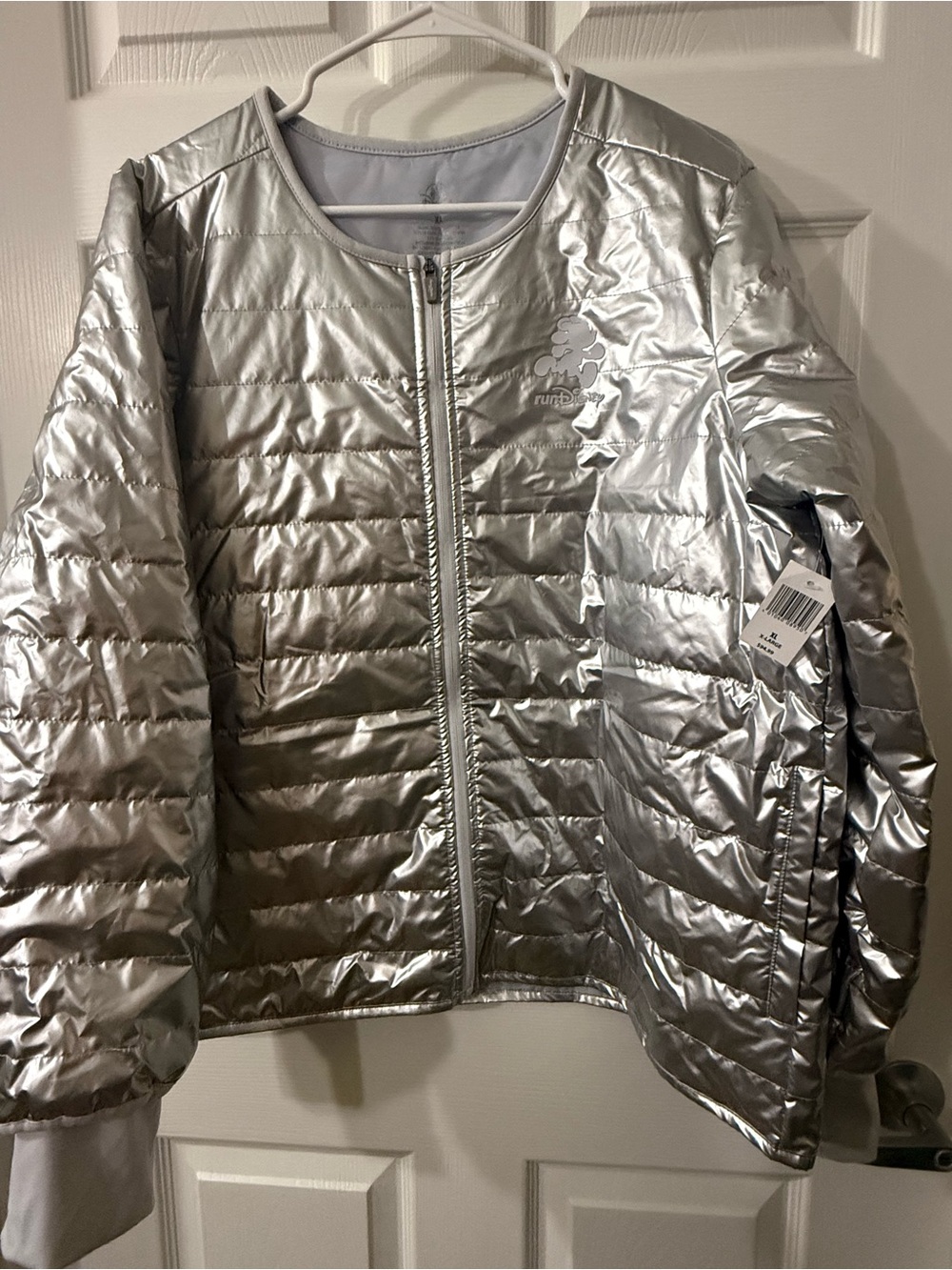 Disney runDisney Silver Metallic Puffer Jacket Mickey Mouse XL NWT 2026 Parks